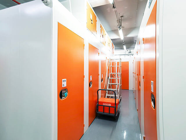 包含迷你储物仓站点经理的词条